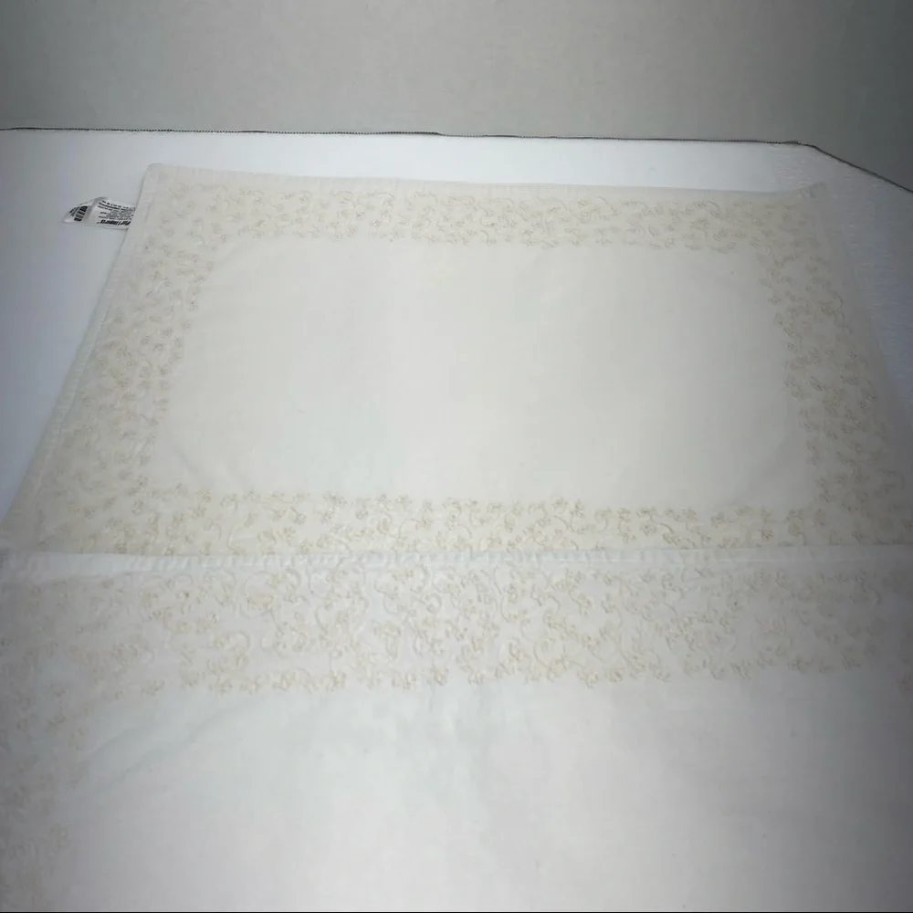 Pier 1 imports Placemats natural embroidered set of 5 off white with embroidery